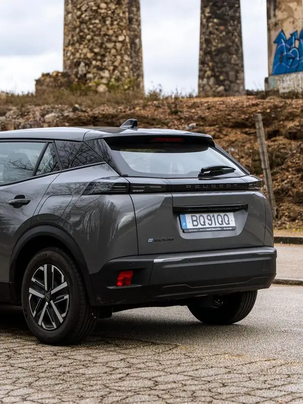 Peugeot e-2008 54 kWh Active 6