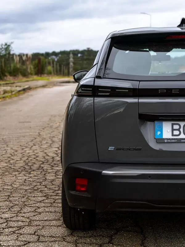 Peugeot e-2008 54 kWh Active 8