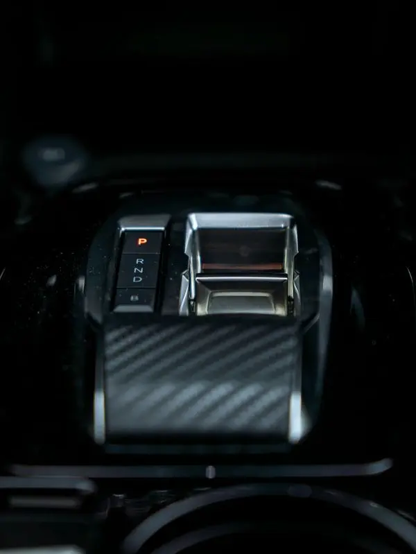 Peugeot e-2008 54 kWh Active 11