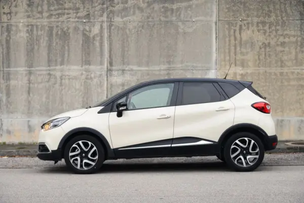 Renault Captur 1.5 dCi Exclusive 8