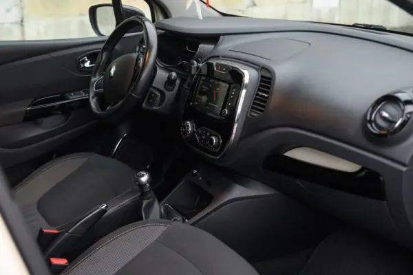 Renault Captur 1.5 dCi Exclusive 9