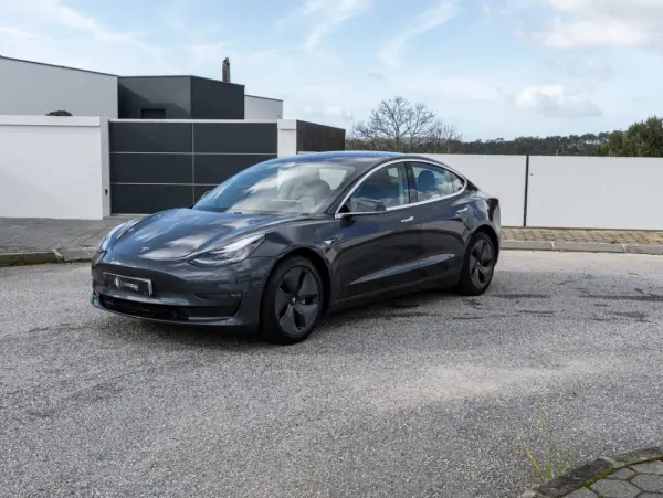 Tesla Model 3 Long-Range Dual Motor AWD 2