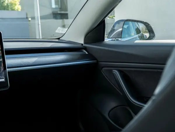 Tesla Model 3 Long-Range Dual Motor AWD 22