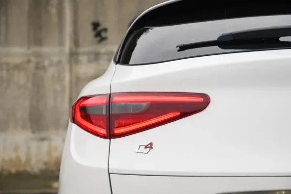 Alfa Romeo Stelvio 2.2 D Super AT8 Q4 11