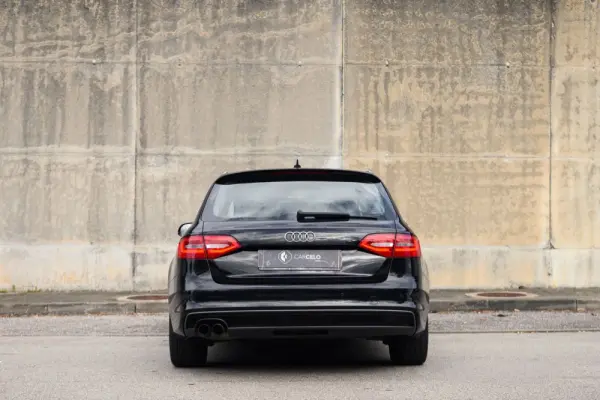 Audi A4 Avant 2.0 TDI Business Line S-line 6