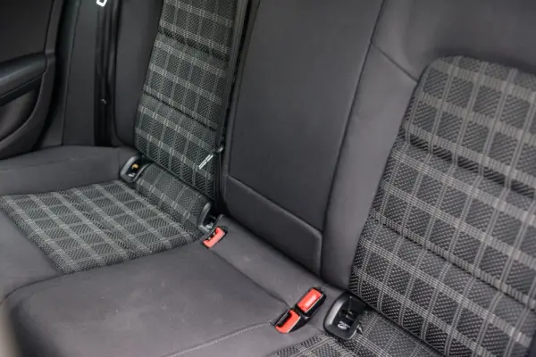 Audi A4 Avant 2.0 TDI Business Line S-line 19