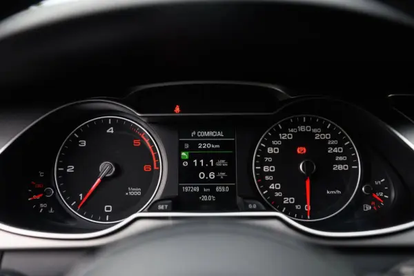 Audi A4 Avant 2.0 TDI Business Line S-line 23