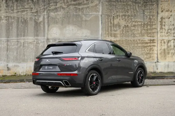 DS DS7 Crossback E-Tense Performance Line EAT8 5