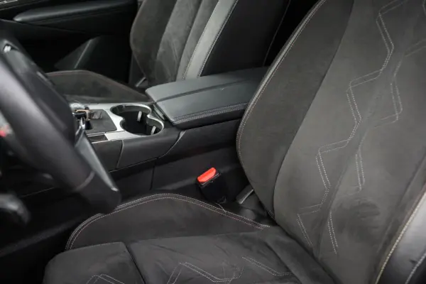 DS DS7 Crossback E-Tense Performance Line EAT8 20