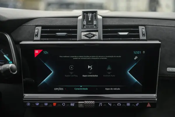 DS DS7 Crossback E-Tense Performance Line EAT8 34