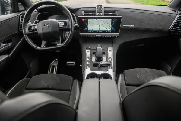 DS DS7 Crossback E-Tense Performance Line EAT8 40