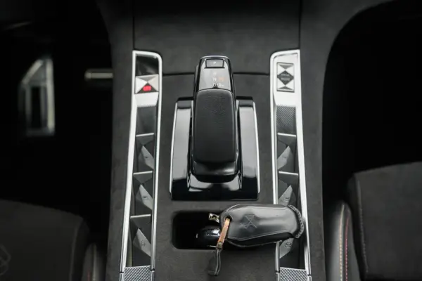 DS DS7 Crossback E-Tense Performance Line EAT8 43