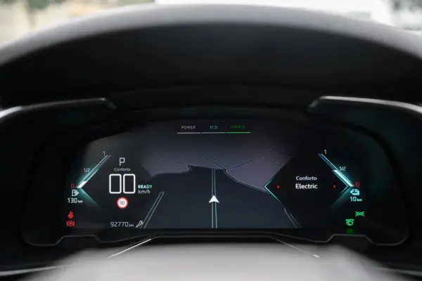 DS DS7 Crossback E-Tense Performance Line EAT8 47