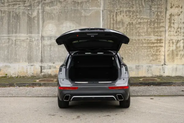 DS DS7 Crossback E-Tense Performance Line EAT8 50