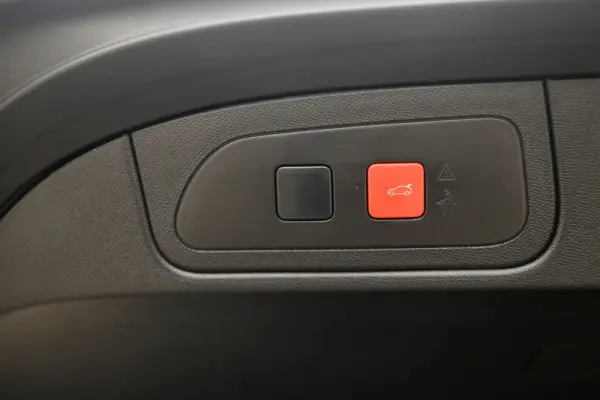 DS DS7 Crossback E-Tense Performance Line EAT8 52