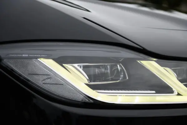 Jaguar I-Pace EV400 R-Dynamic HSE AWD 14