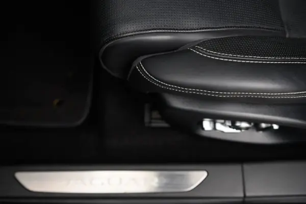 Jaguar I-Pace EV400 R-Dynamic HSE AWD 22