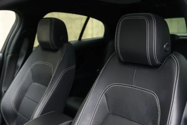 Jaguar I-Pace EV400 R-Dynamic HSE AWD 26