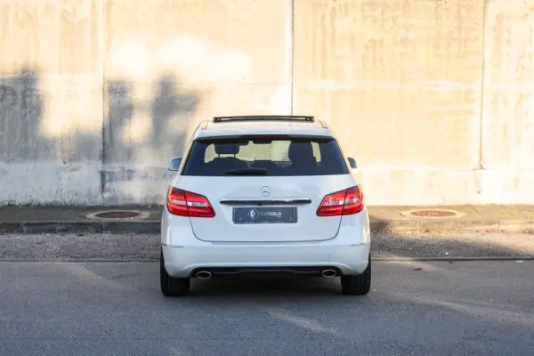 Mercedes-Benz B 180 (CDI) d 7G-DCT Urban 7