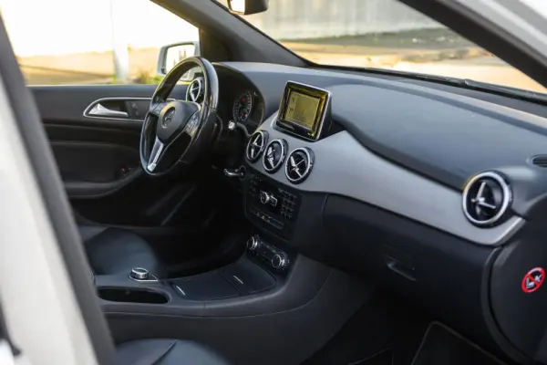 Mercedes-Benz B 180 (CDI) d 7G-DCT Urban 24