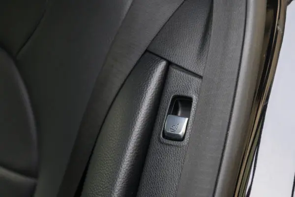 Mercedes-Benz C 220 d AMG Line Aut. 19