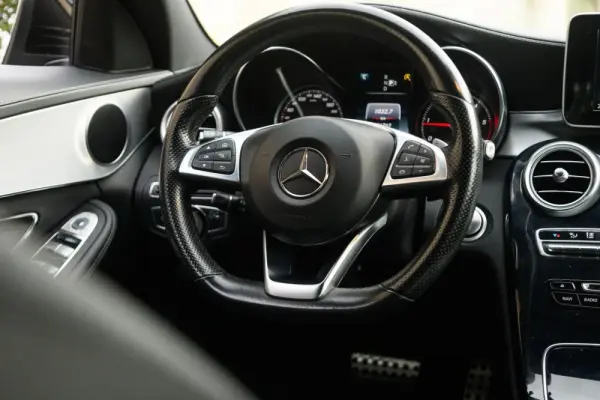 Mercedes-Benz C 220 d AMG Line Aut. 27