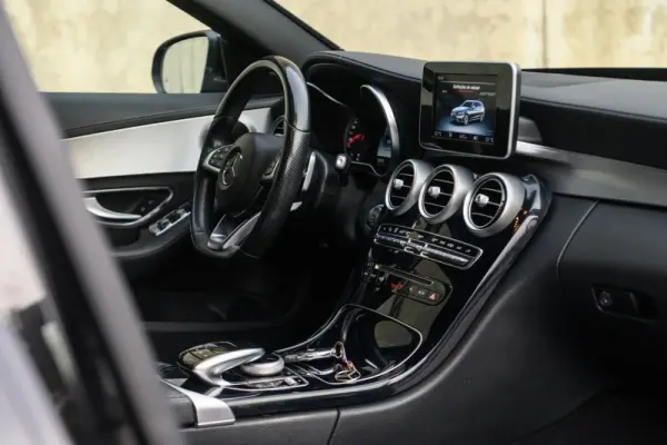 Mercedes-Benz C 220 d AMG Line Aut. 33