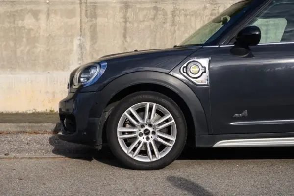 MINI Countryman Cooper SE ALL4 Auto 9