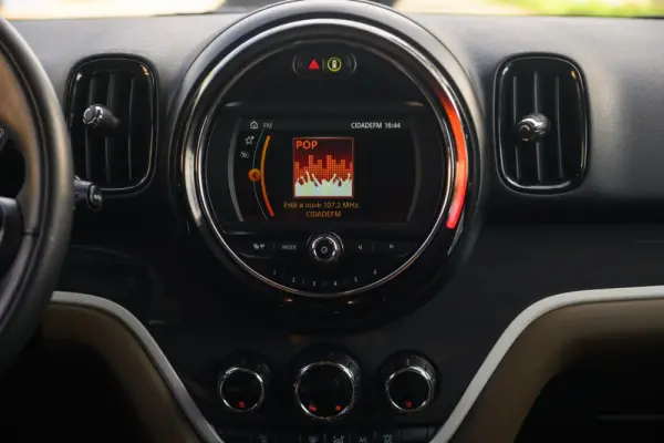 MINI Countryman Cooper SE ALL4 Auto 33