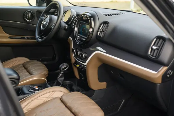 MINI Countryman Cooper SE ALL4 Auto 42