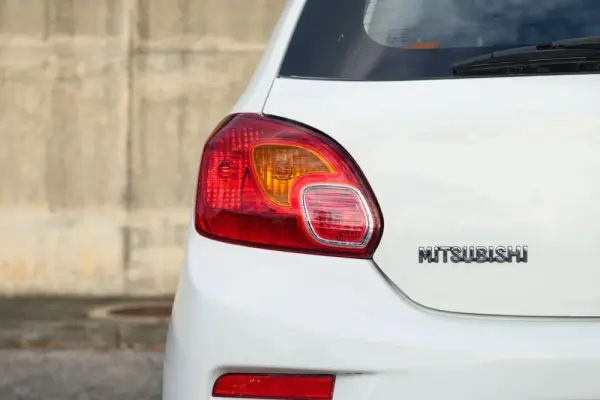 Mitsubishi Space Star 1.0 Edition 6