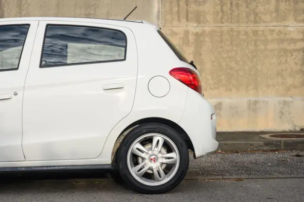 Mitsubishi Space Star 1.0 Edition 10