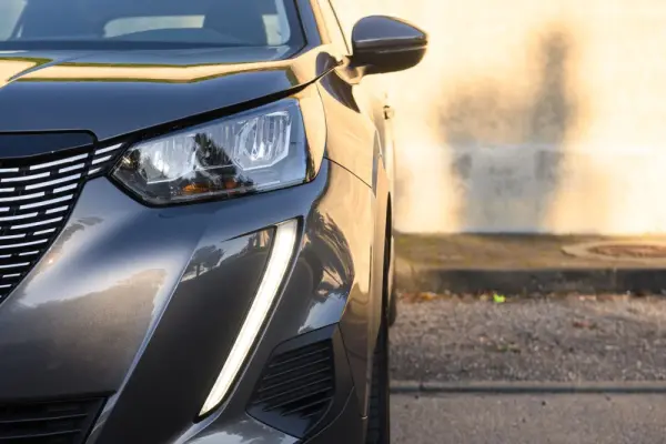 Peugeot 2008 1.2 PureTech Allure Pack 10