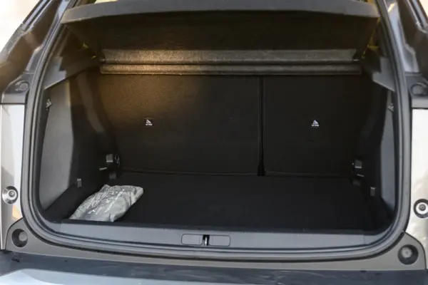 Peugeot 2008 1.2 PureTech Allure Pack 43