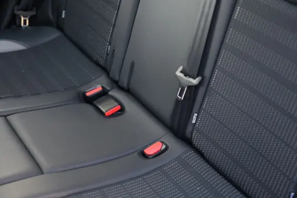 Peugeot 2008 1.2 PureTech Allure EAT6 12