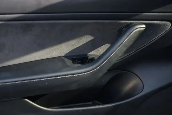 Tesla Model 3 Long Range Tração Integral 19