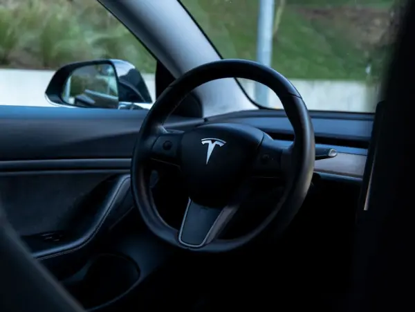 Tesla Model 3 Standard Range Plus RWD 15