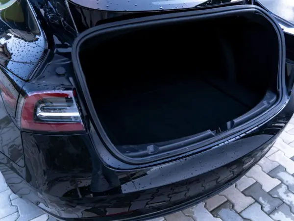 Tesla Model 3 Standard Range Plus RWD 35