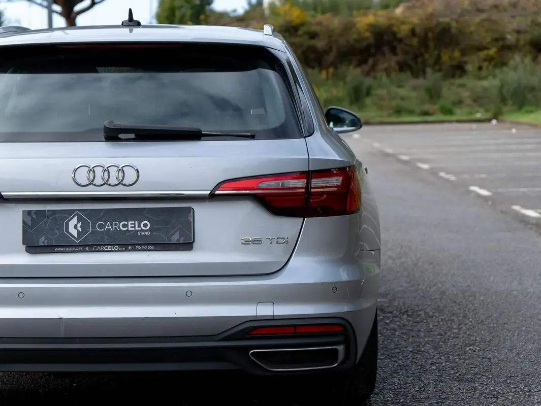 Audi A4 Avant 35 TDI S tronic 8