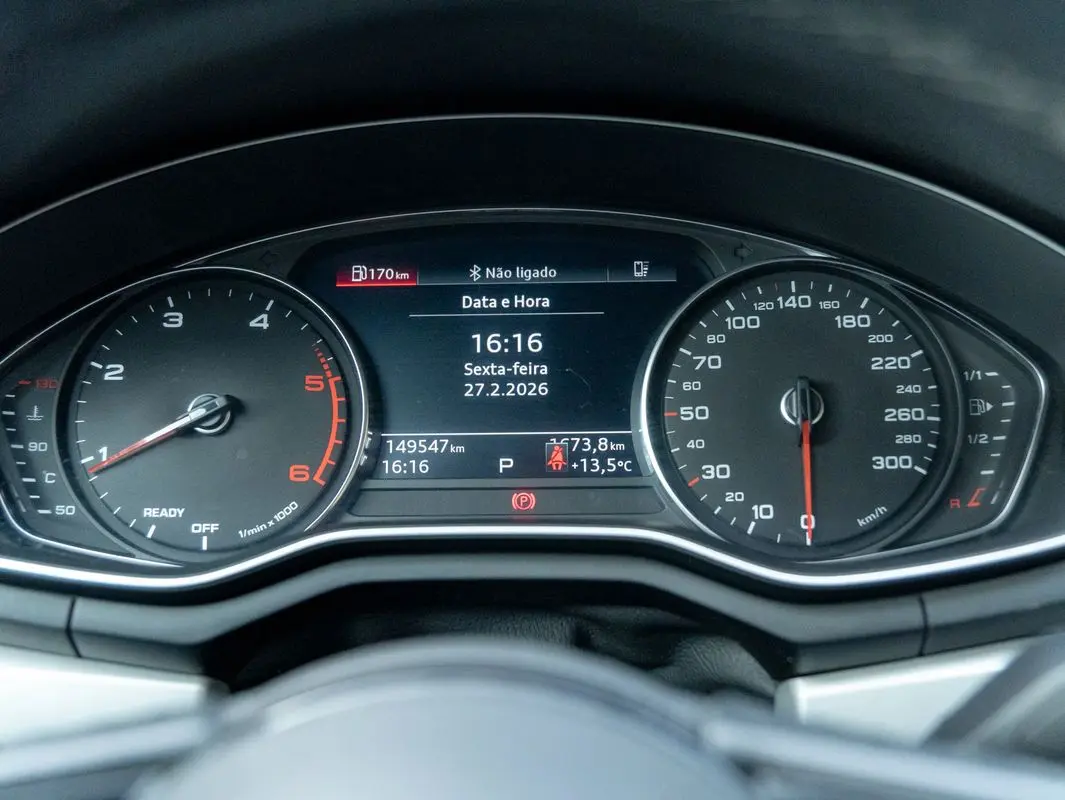 Audi A4 Avant 35 TDI S tronic 12