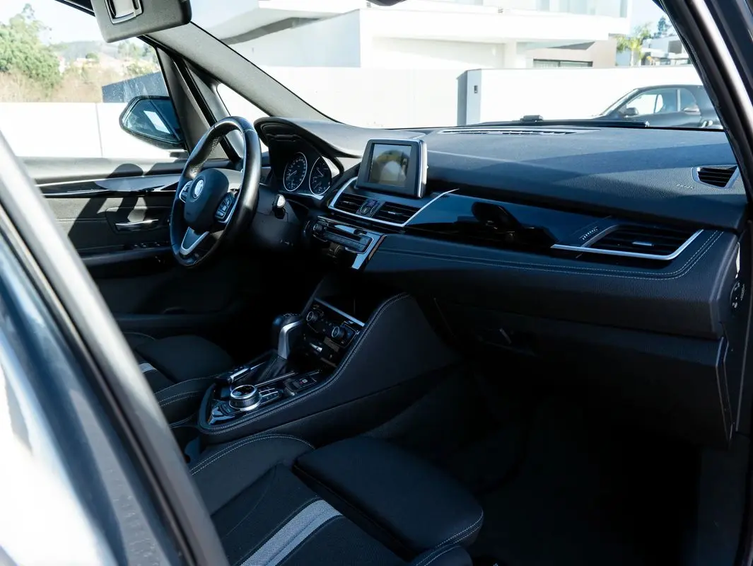 BMW 216 Gran Tourer d Aut. Sport Line 18