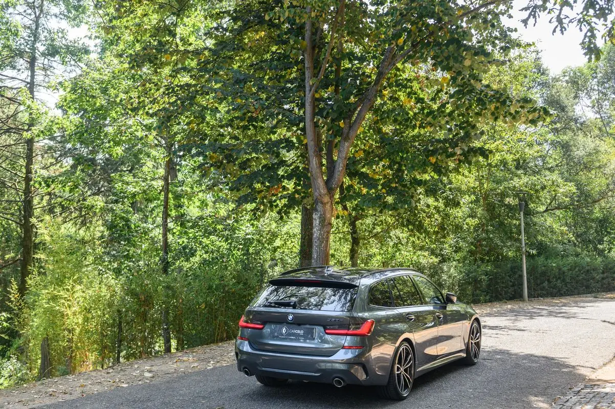 BMW 330 e Touring Pack M Auto 6