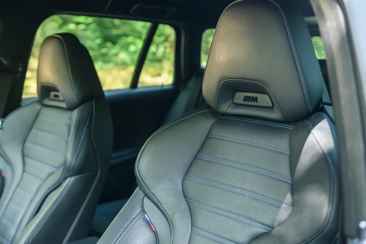 BMW 330 e Touring Pack M Auto 24