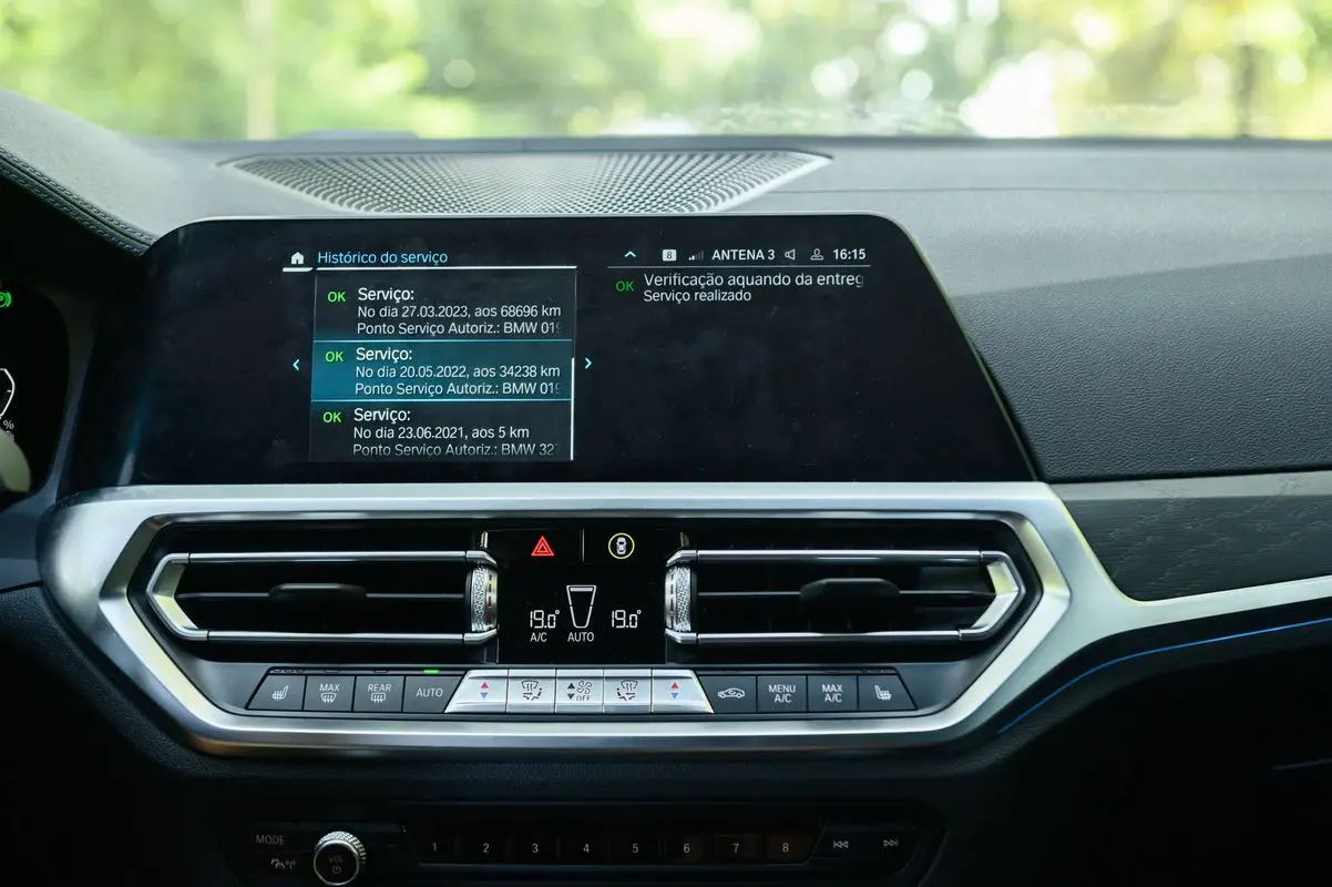 BMW 330 e Touring Pack M Auto 50