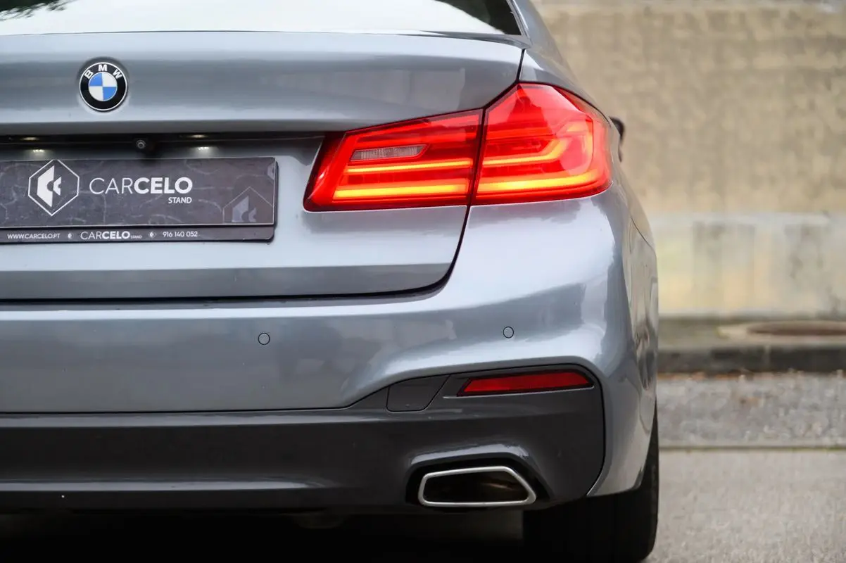BMW 520 d Pack M Auto 11