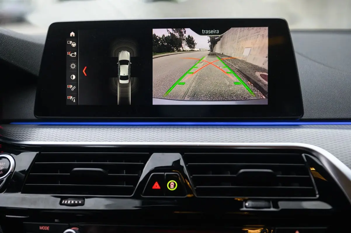 BMW 520 d Pack M Auto 28