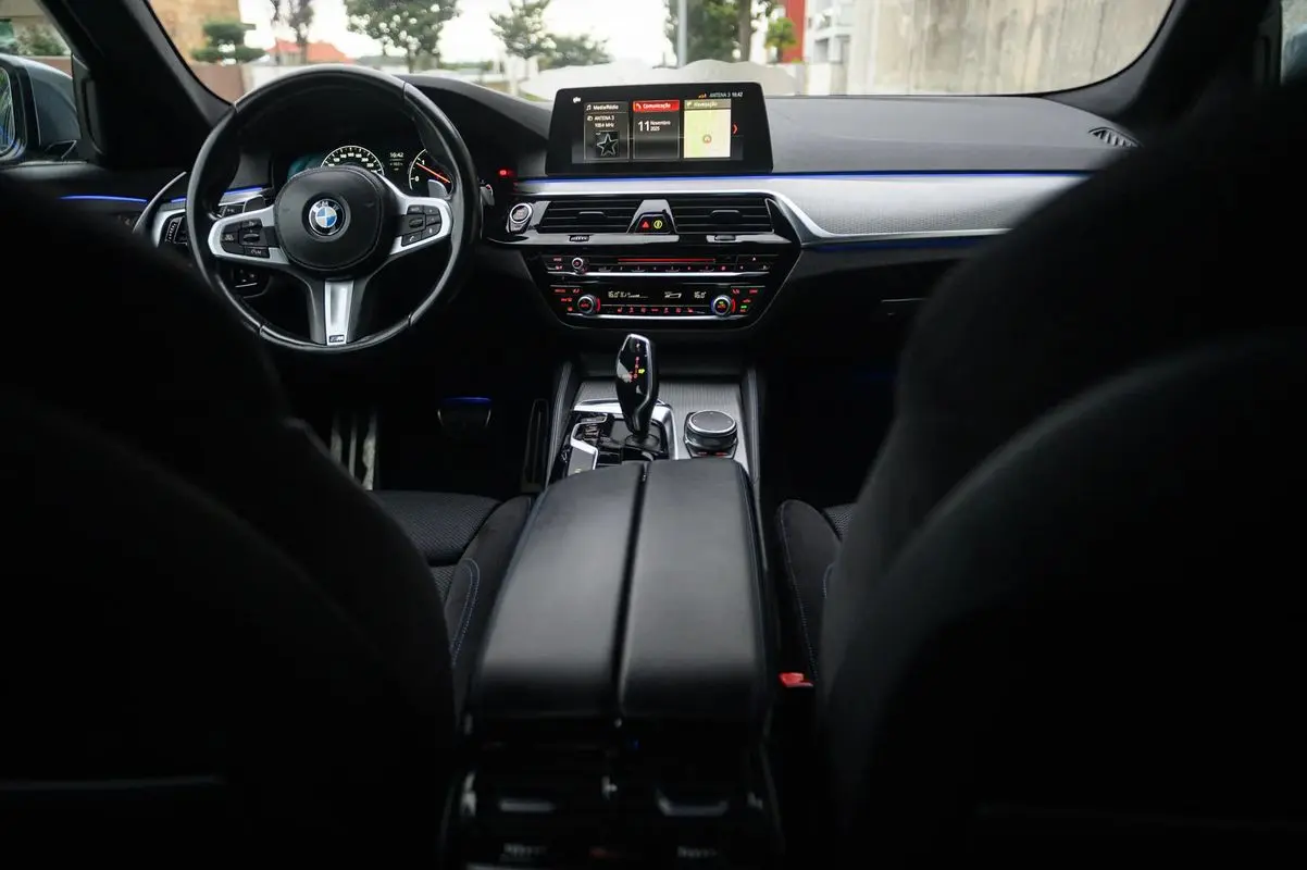 BMW 520 d Pack M Auto 37