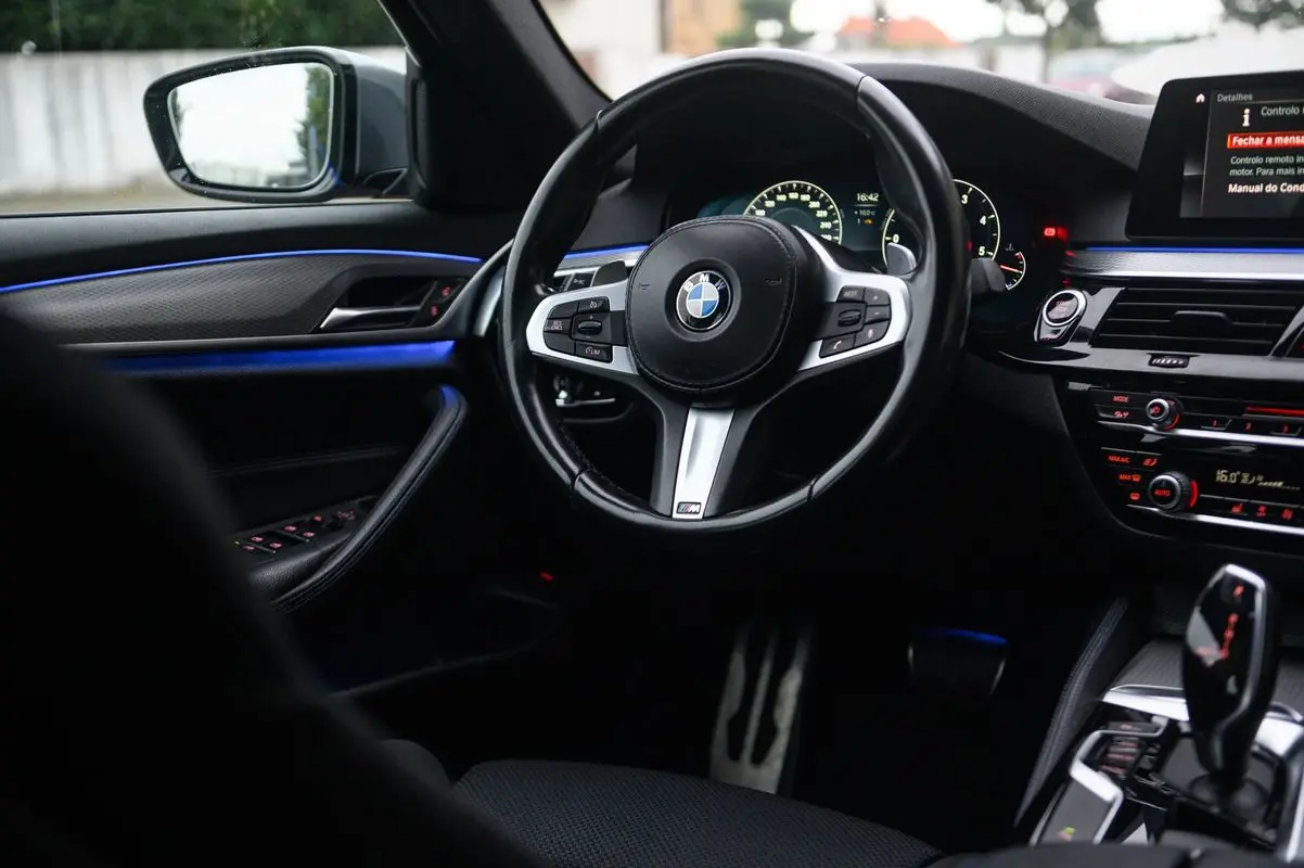 BMW 520 d Pack M Auto 38