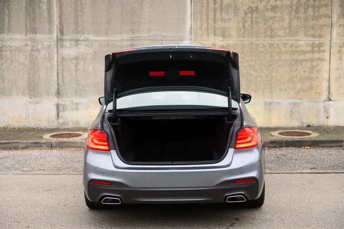 BMW 520 d Pack M Auto 40