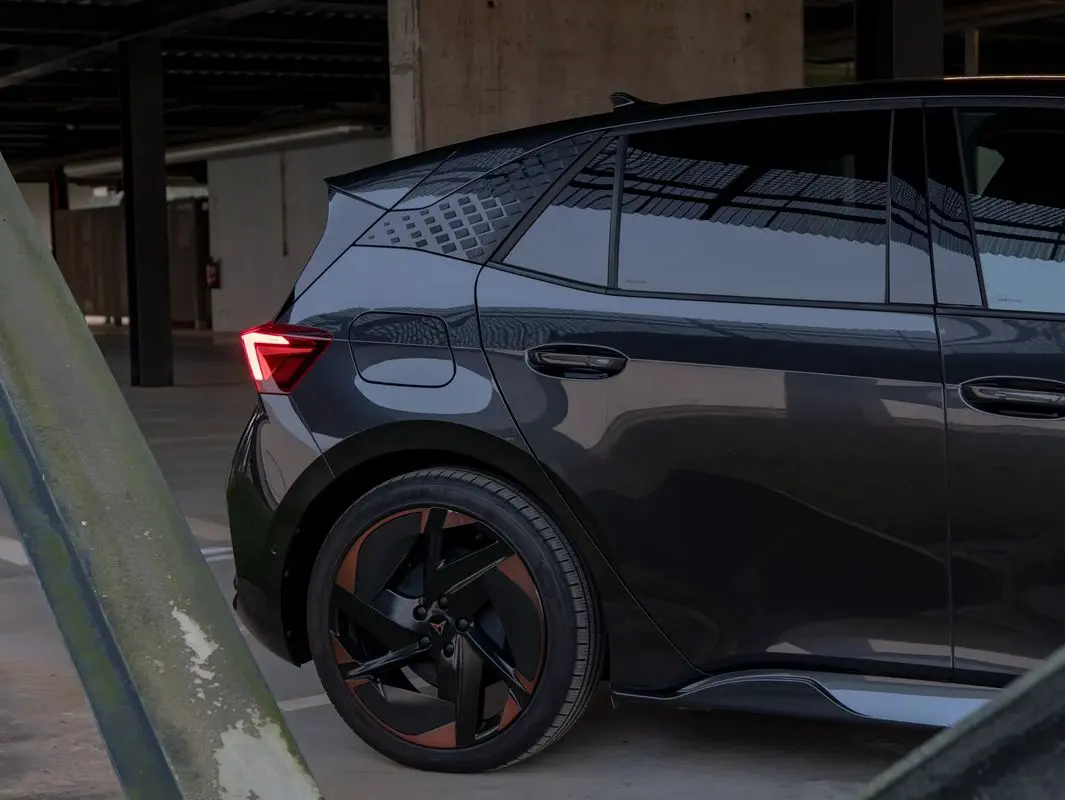 Cupra Born 170kW/58kWh Edition Dynamic 12